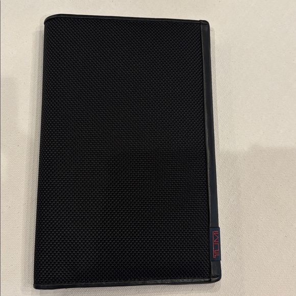 Tumi Black Passport Holder Travel Wallet Ballistic Nylon and Leather - Picture 1 of 5